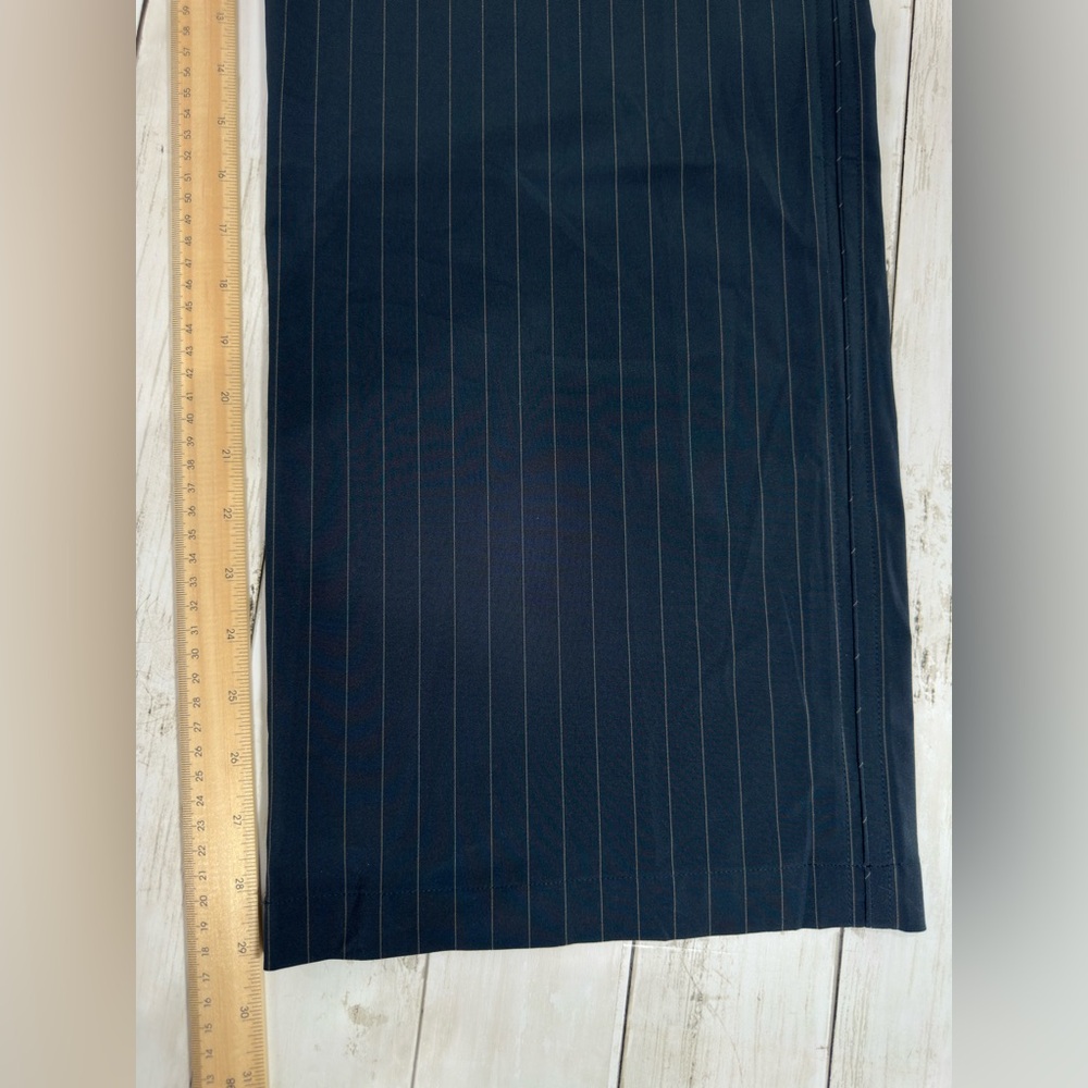 Vuori  Villa Wide-Leg Pinstripe Pants – Size M - Picture 11 of 11
